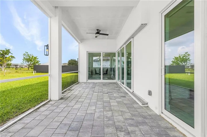 300 Chiquita Blvd N, Cape Coral, Florida 33993