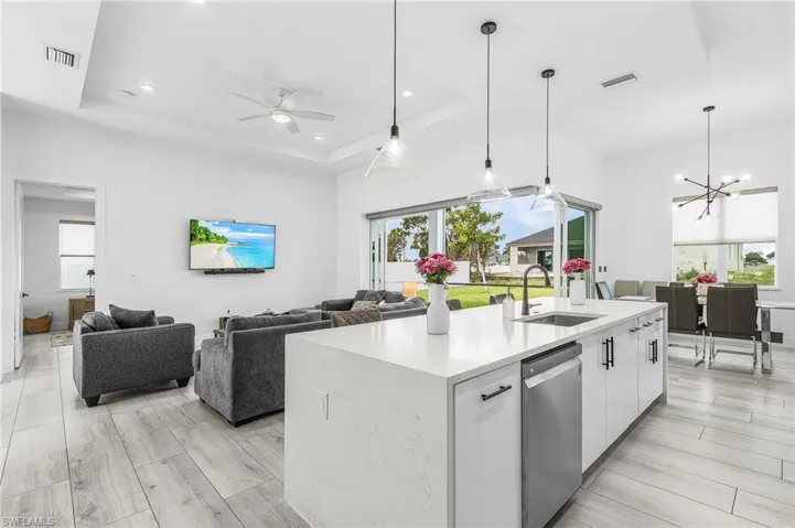 300 Chiquita Blvd N, Cape Coral, Florida 33993