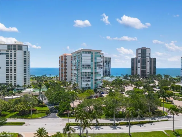 4255  Gulf Shore N BLVD, Naples, FL 34103