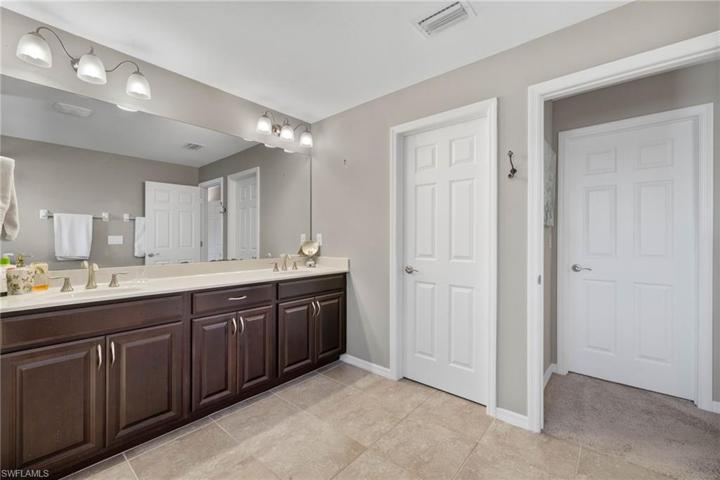 3892 Tilbor CIR, FORT MYERS FL 33916