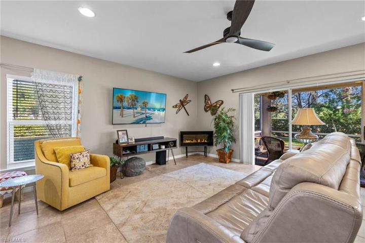 3892 Tilbor CIR, FORT MYERS FL 33916