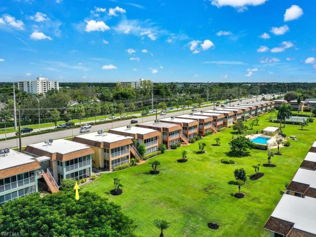 Large Courtyard w/ Pool & Tennis Court