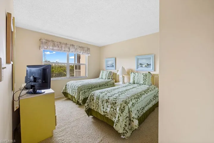 3 Bluebill Ave # 303, Naples Fl 34108