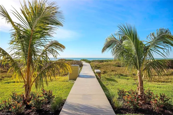 Sandalfoot Walkway