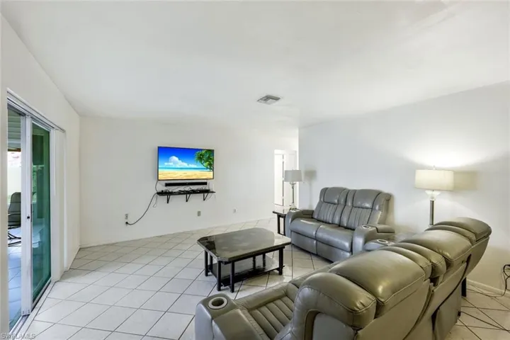 5996  Poetry  CT, North Fort Myers, FL 33903