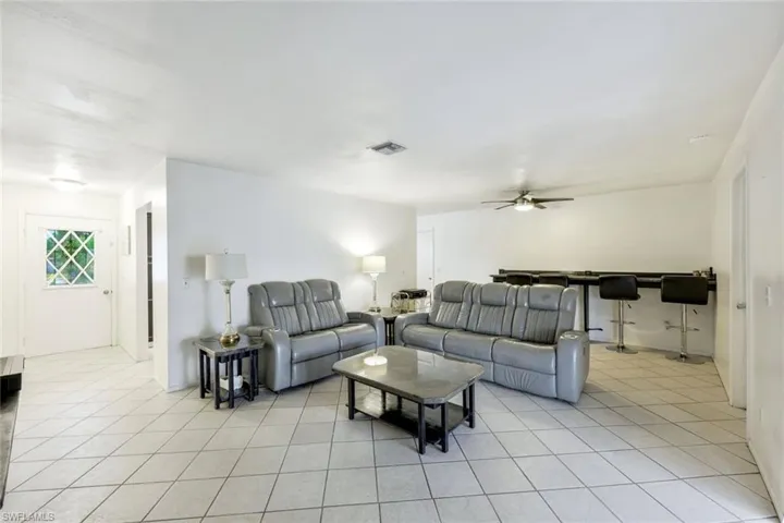 5996  Poetry  CT, North Fort Myers, FL 33903