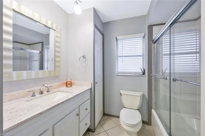 5996  Poetry  CT, North Fort Myers, FL 33903