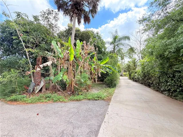 3661 11th Ave Sw, Naples, Florida 34117