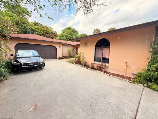 3661 11th Ave Sw, Naples, Florida 34117