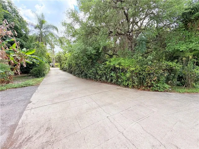 3661 11th Ave Sw, Naples, Florida 34117