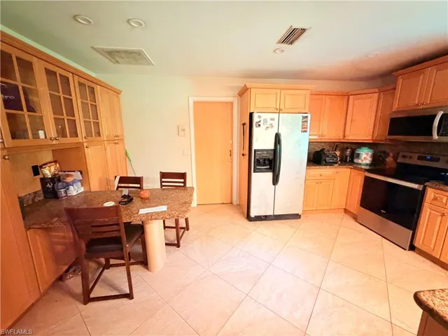 3661 11th Ave Sw, Naples, Florida 34117