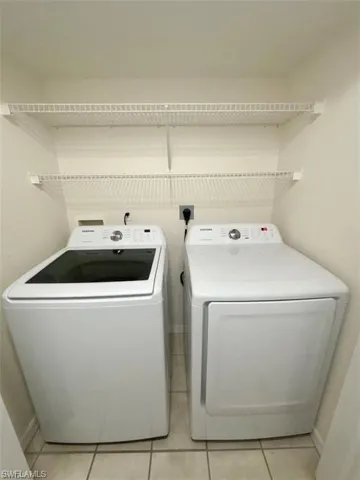7715 Woodbrook Cir 3402, Naples, Florida 34104