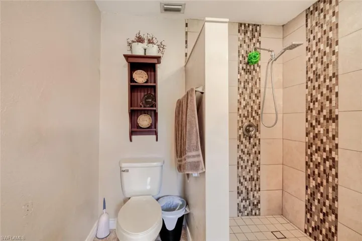 20328  Dalewood  RD, North Fort Myers, FL 33917