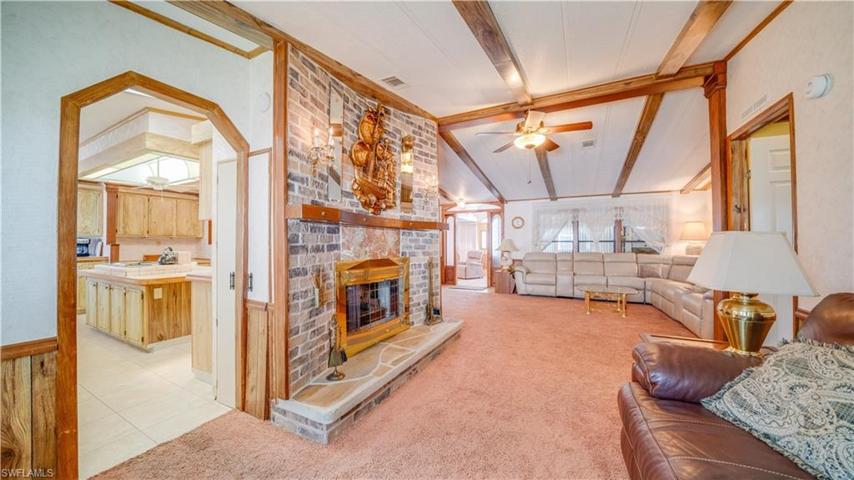 Yes; a Fireplace for Chilly Florida Evenings