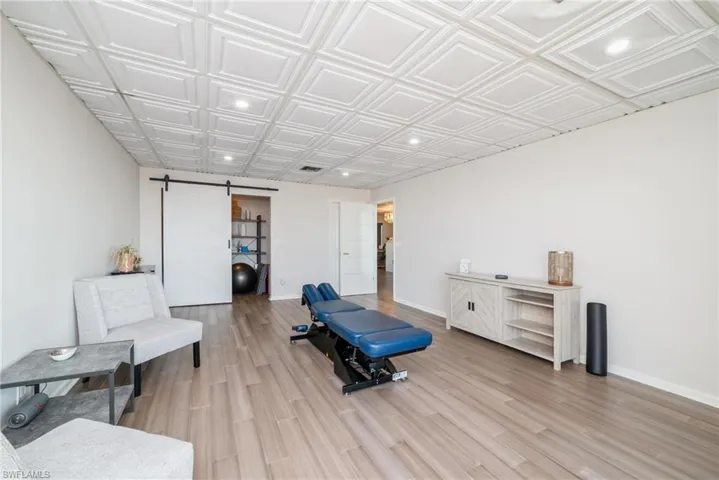 2335  Tamiami N TRL, Naples, FL 34103