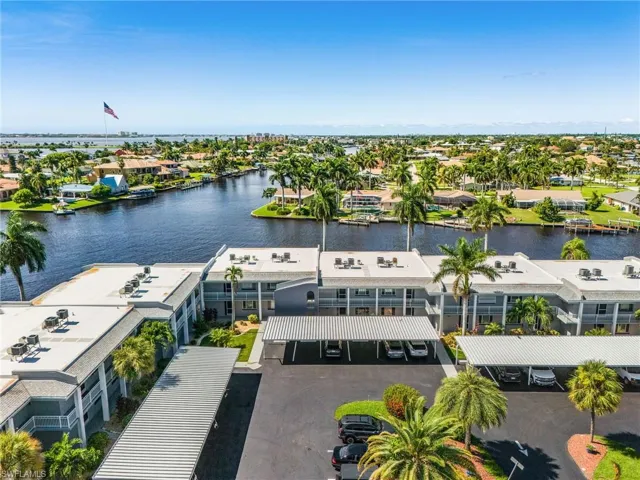 1926 Se 43rd St 217, Cape Coral, Florida 33904
