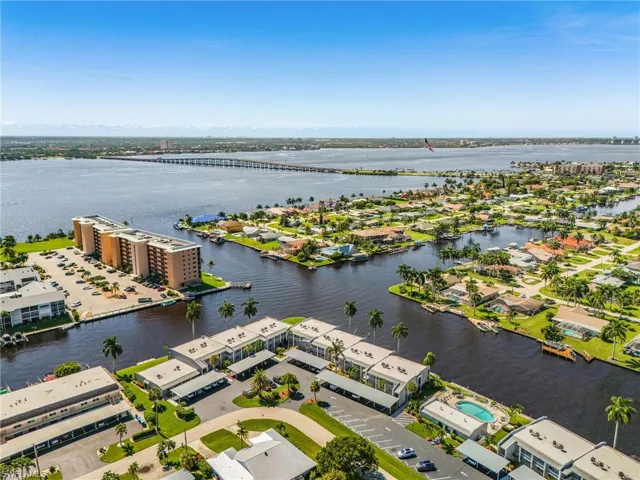 1926 Se 43rd St 217, Cape Coral, Florida 33904