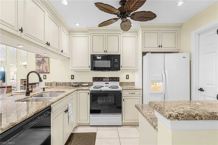 1926 Se 43rd St 217, Cape Coral, Florida 33904