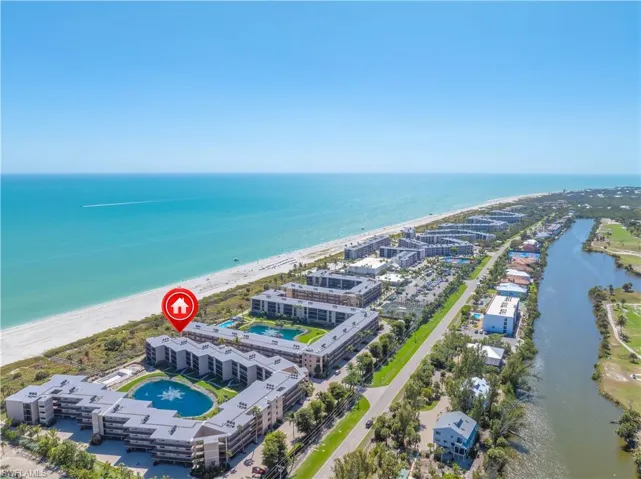 Sundial Resort with Sundial East highlighted on Sanibel Island.