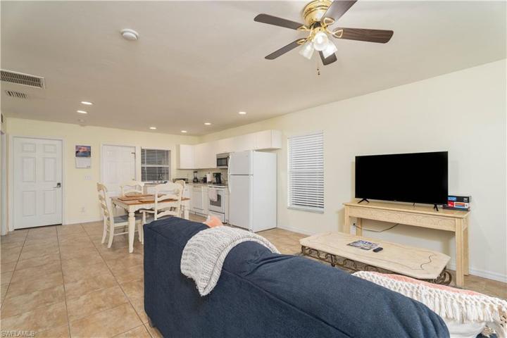 2400  55th SW TER, Naples, FL 34116