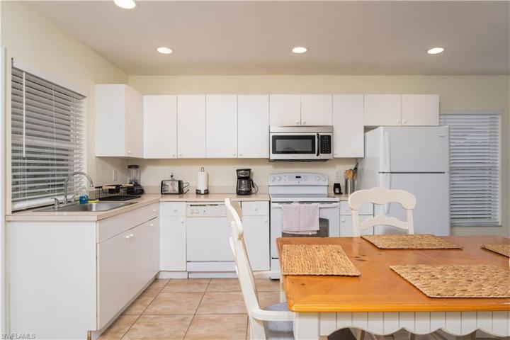 2400  55th SW TER, Naples, FL 34116