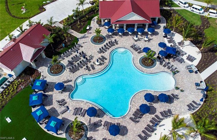 Aerial of the River Hall Country Club Amenity