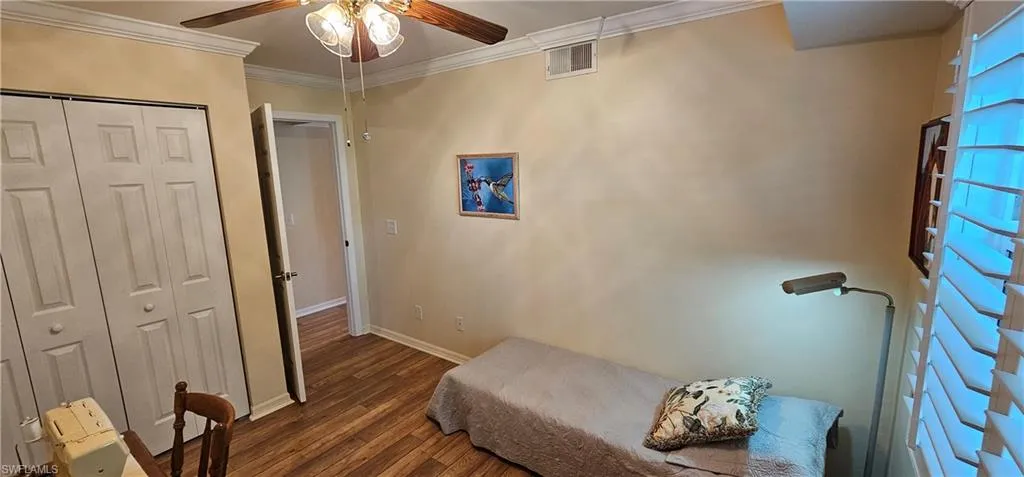 289 Robin Hood Cir 101, Naples, Florida 34104