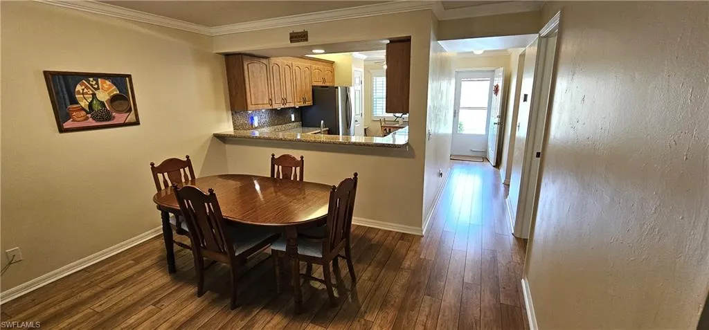 289 Robin Hood Cir 101, Naples, Florida 34104