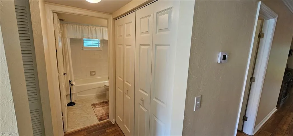 289 Robin Hood Cir 101, Naples, Florida 34104
