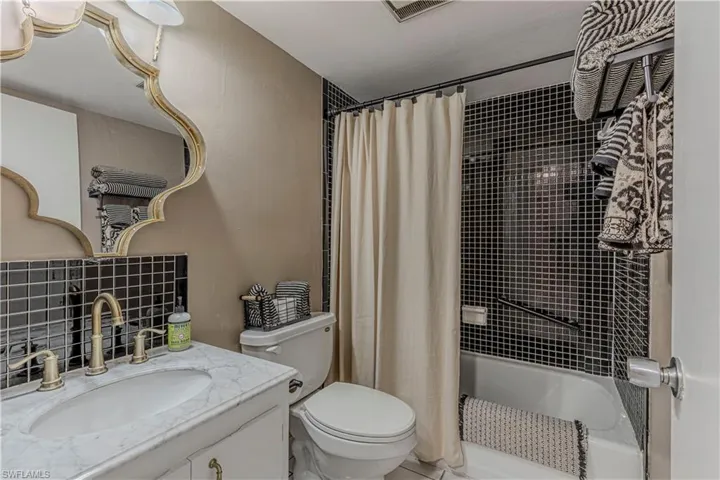 2244 Winkler Ave 108, Fort Myers, Florida 33901