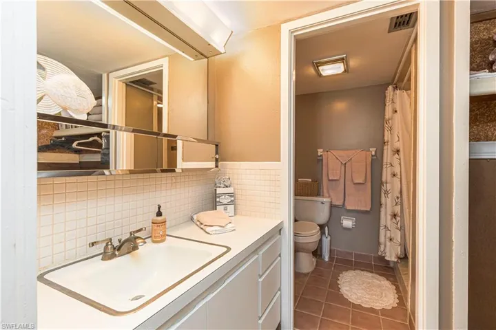 2244 Winkler Ave 108, Fort Myers, Florida 33901