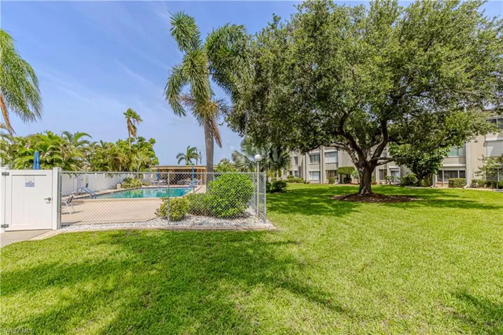 2244 Winkler Ave 108, Fort Myers, Florida 33901