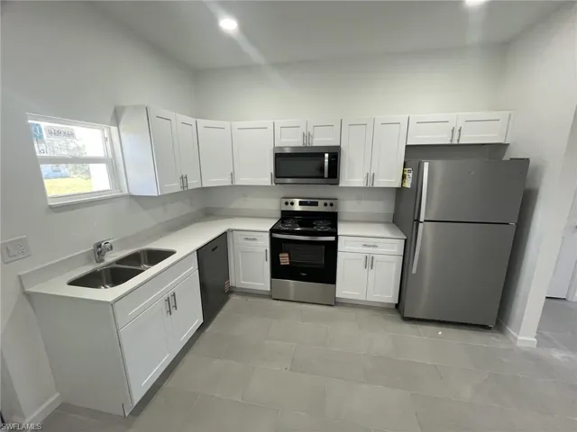 4702  Connie S AVE, Lehigh Acres, FL 33976