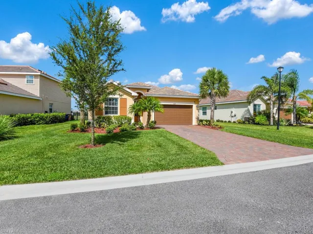 3637 Passion Vine Dr, Alva, Florida 33920