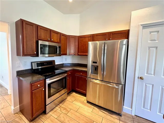 1300 Sw 22nd Ave, Cape Coral, Florida 33991