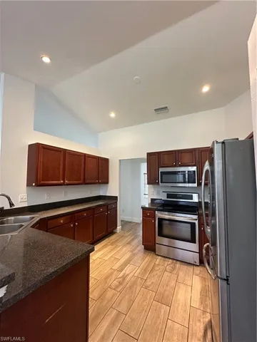 1300 Sw 22nd Ave, Cape Coral, Florida 33991