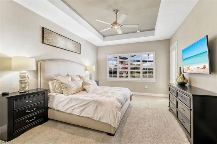 10085 Avalon Lake Cir, Fort Myers, Florida 33913