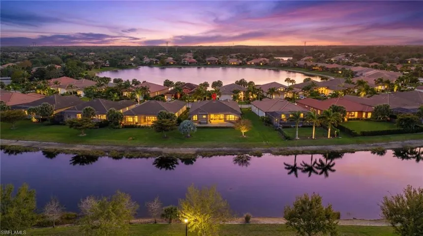 10085 Avalon Lake Cir, Fort Myers, Florida 33913
