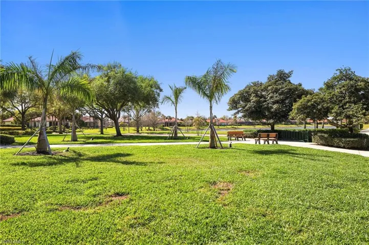10085 Avalon Lake Cir, Fort Myers, Florida 33913