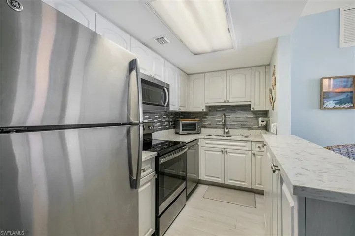 180 Seaview Ct 911, Marco Island, Florida 34145