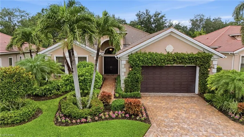 5717 Hammock Isles Dr, Naples, Florida 34119