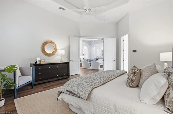 5717 Hammock Isles Dr, Naples, Florida 34119