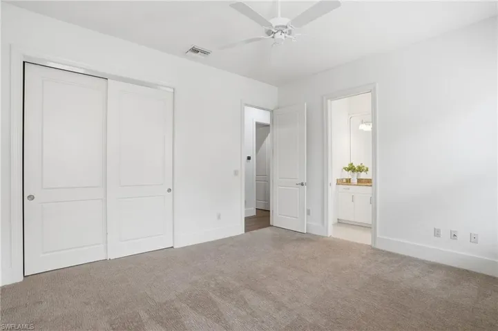 5717 Hammock Isles Dr, Naples, Florida 34119