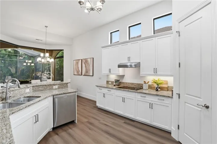 5717 Hammock Isles Dr, Naples, Florida 34119