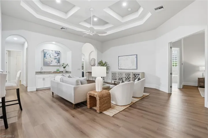 5717 Hammock Isles Dr, Naples, Florida 34119
