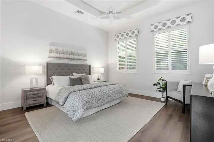 5717 Hammock Isles Dr, Naples, Florida 34119