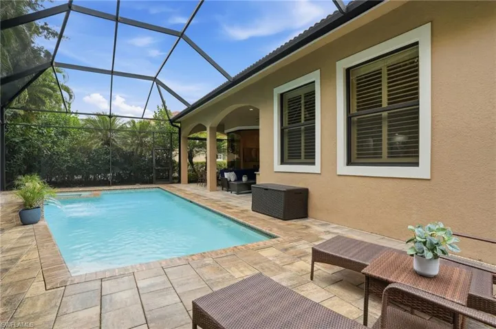 5717 Hammock Isles Dr, Naples, Florida 34119