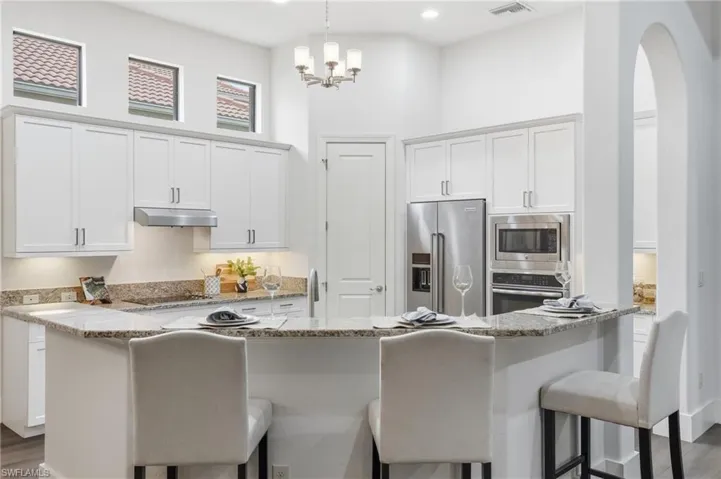 5717 Hammock Isles Dr, Naples, Florida 34119
