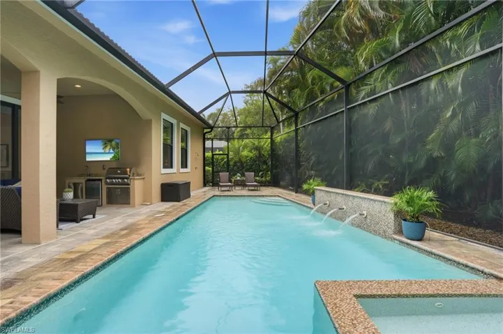 5717 Hammock Isles Dr, Naples, Florida 34119
