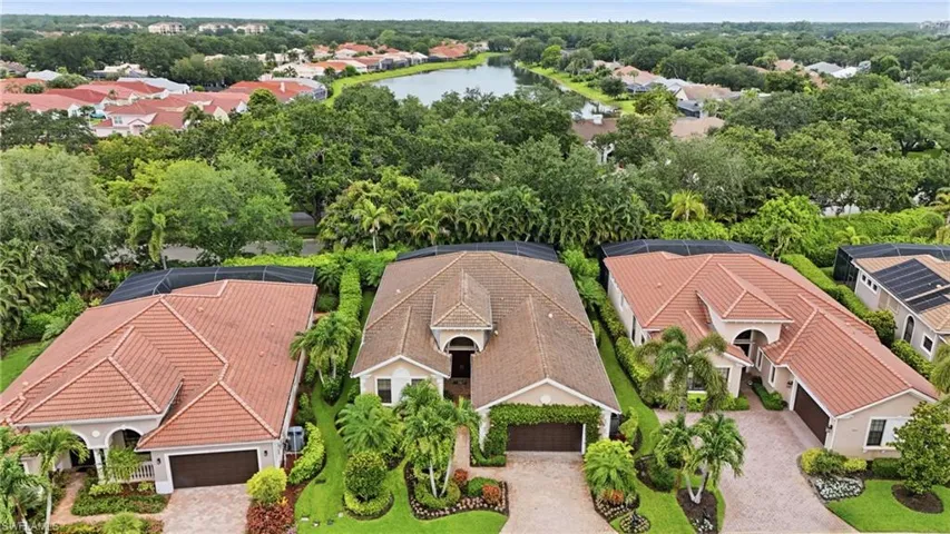 5717 Hammock Isles Dr, Naples, Florida 34119